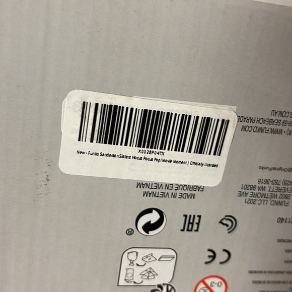 Funko Sanderson Sisters Hocus Pocus Pop! Movie Moment Exclusive - Picture 8 of 9